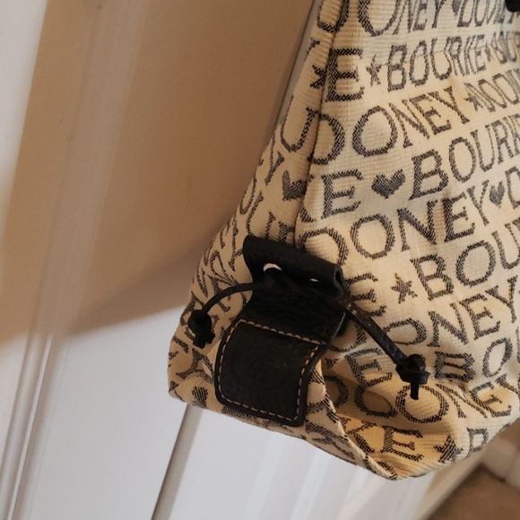 Dooney & Bourke handbag - Picture 5 of 8